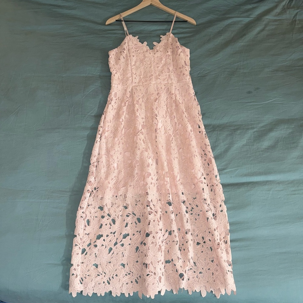 Express Lace Midi Dress